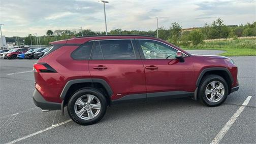 2022 Toyota RAV4 Hybrid LE