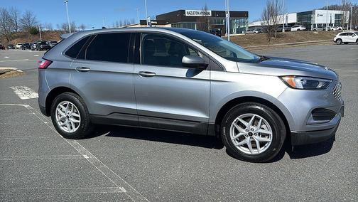 Iconic Silver 2024 Ford Edge SEL