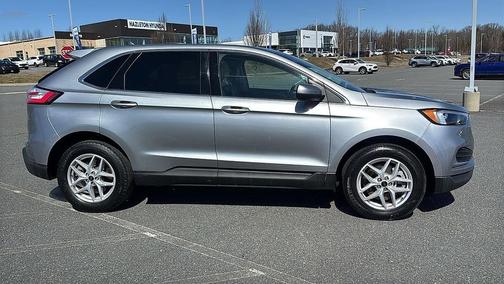 Iconic Silver 2024 Ford Edge SEL