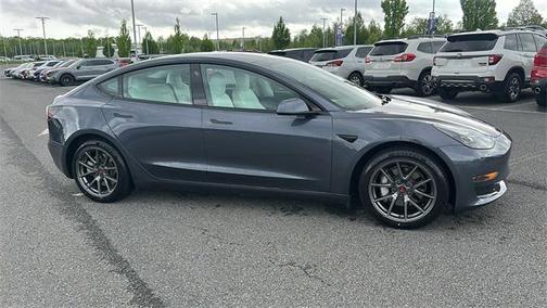 2022 Tesla Model 3 Standard Range