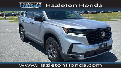 Lunar Silver Metallic 2025 Honda Pilot