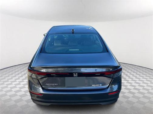 2025 Honda Accord LX 1.5T