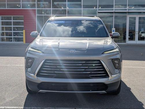 2025 Buick Enclave Preferred FWD