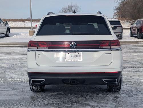 2024 Volkswagen Atlas 2.0T SE w/Technology 4MOTION