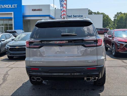 2026 GMC Acadia AWD AT4