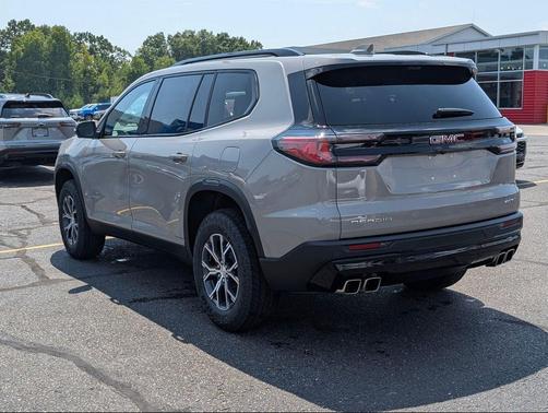 2026 GMC Acadia AWD AT4