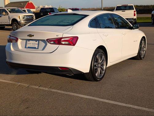 2022 Chevrolet Malibu FWD LT