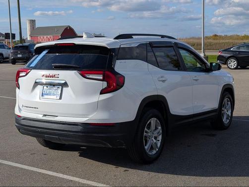 2023 GMC Terrain SLE