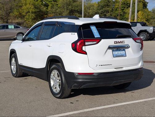 2023 GMC Terrain SLE