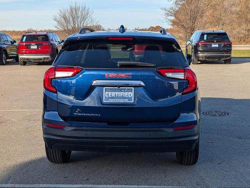 2022 GMC Terrain SLE