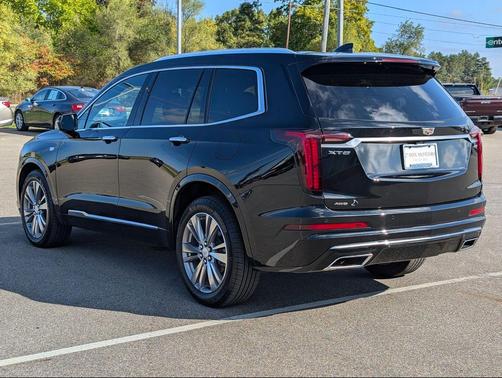 2023 Cadillac XT6 Premium Luxury AWD
