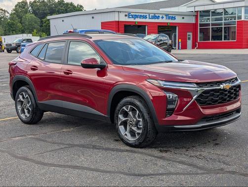 2025 Chevrolet Trax LT