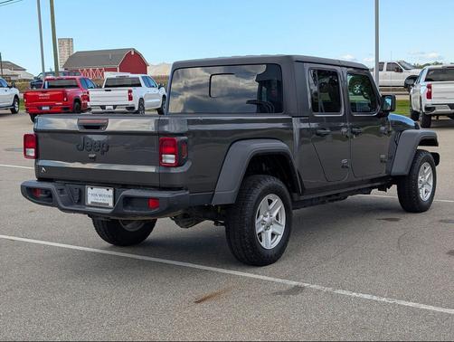 2023 Jeep Gladiator Sport S