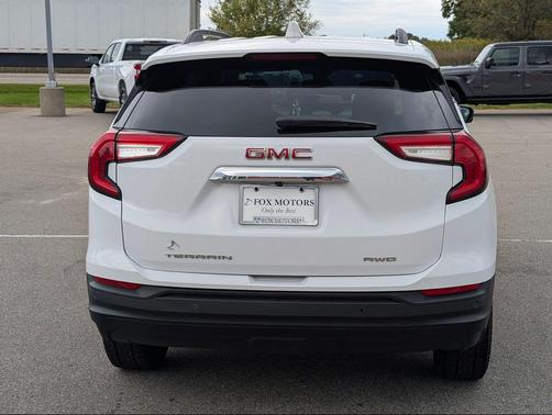 2022 GMC Terrain SLE