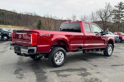 2025 Ford F-350 XLT