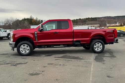 2025 Ford F-350 XLT