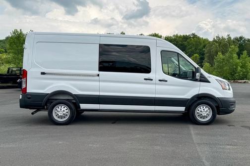2025 Ford Transit-250 148 WB Medium Roof Cargo