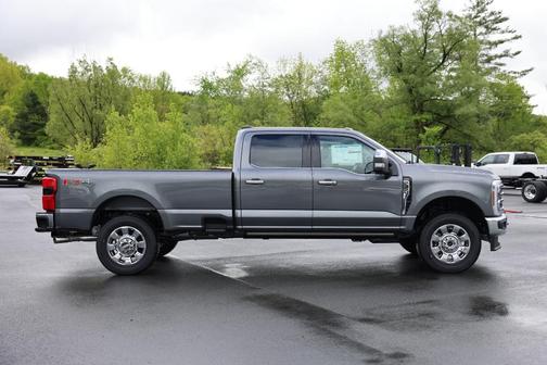 2025 Ford F-350 Lariat Super Duty