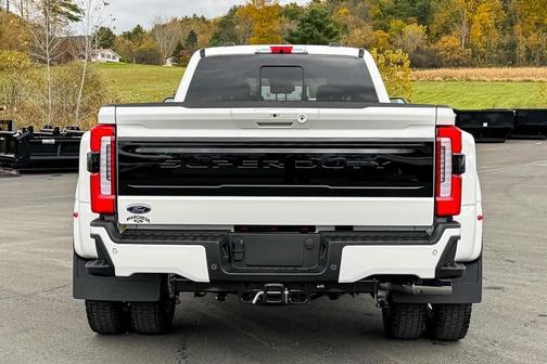 2026 Ford F-450 Platinum