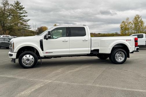 2026 Ford F-450 Platinum