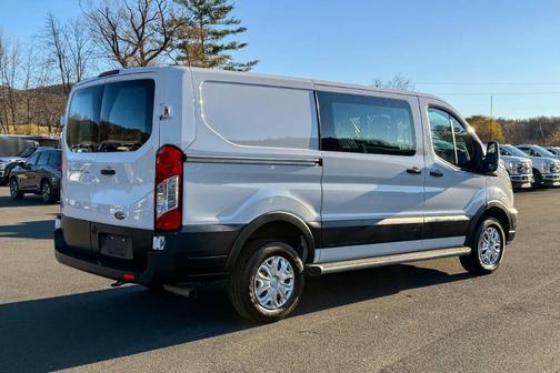 2024 Ford Transit-250 SWB LOW ROOF