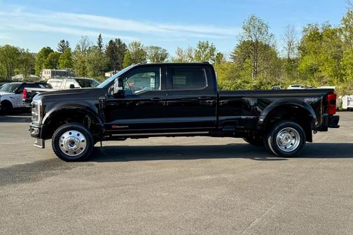 2025 Ford F-450 Platinum