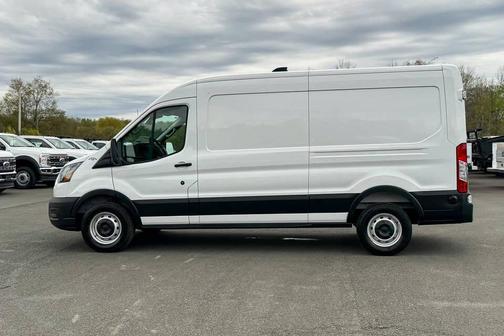 Oxford White 2026 Ford Transit-250 148 WB Medium Roof Cargo