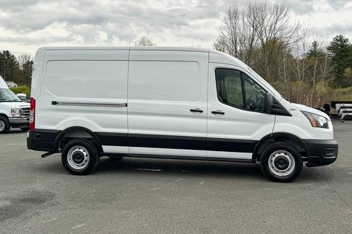 Oxford White 2026 Ford Transit-250 148 WB Medium Roof Cargo