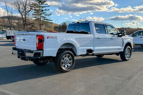 2026 Ford F-350 Lariat Super Duty
