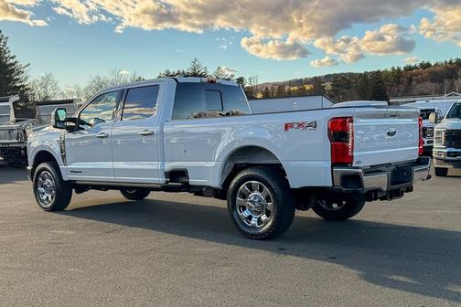 2026 Ford F-350 Lariat Super Duty