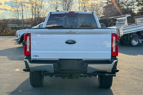 2026 Ford F-350 Lariat Super Duty