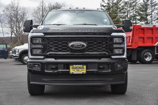 2025 Ford F-350 Lariat Super Duty