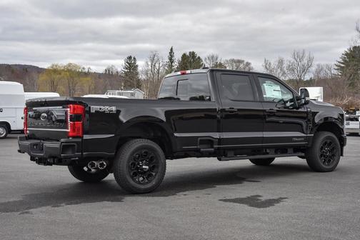 2025 Ford F-350 Lariat Super Duty