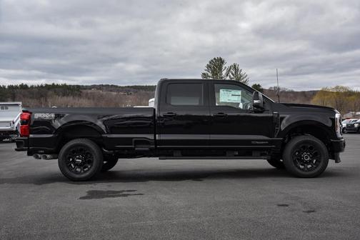 2025 Ford F-350 Lariat Super Duty