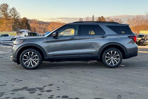 Gray 2026 Ford Explorer ST-Line