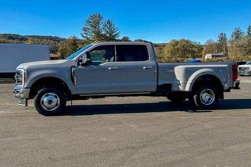 2026 Ford F-350 Lariat Super Duty