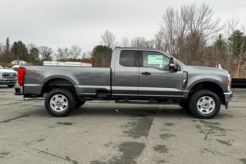 2025 Ford F-350 XLT