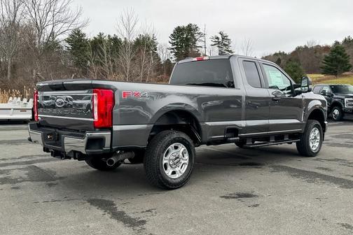 2025 Ford F-350 XLT
