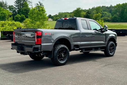 2024 Ford F-350 XLT