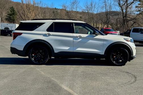 White 2023 Ford Explorer ST