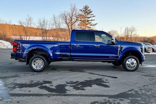 BL 2026 Ford F-450 Platinum
