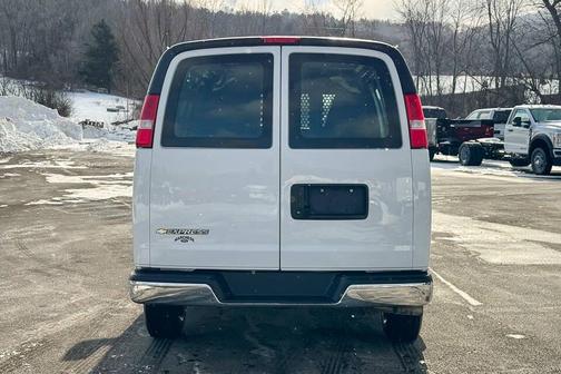 2024 Chevrolet Express 2500 Work Van