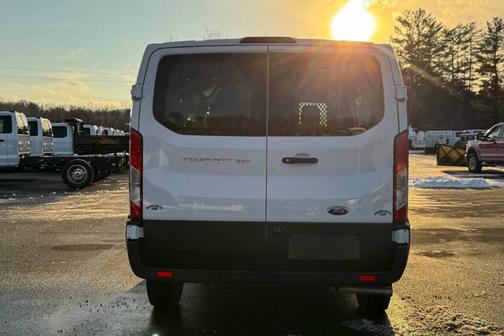 2024 Ford Transit-250 SWB LOW ROOF