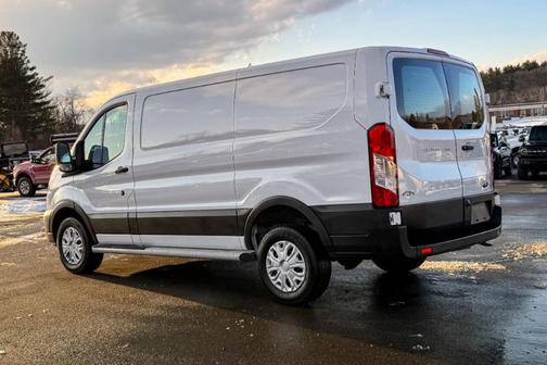 2024 Ford Transit-250 SWB LOW ROOF