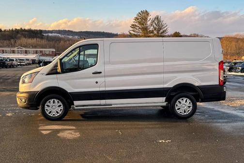 2024 Ford Transit-250 SWB LOW ROOF