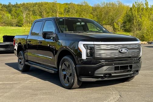 2025 Ford F-150 Lightning LARIAT