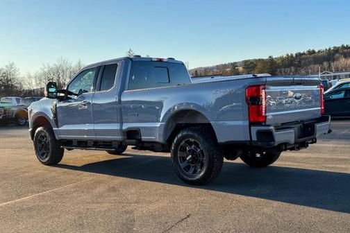 2024 Ford F-350 Lariat Super Duty