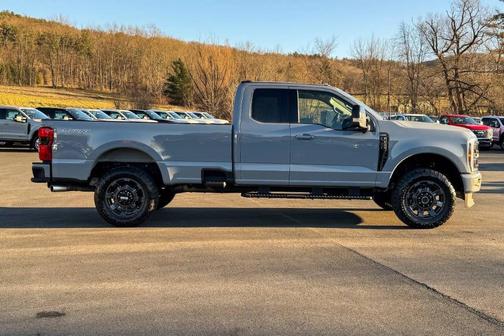 2024 Ford F-350 Lariat Super Duty