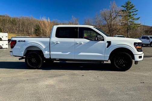 Oxford White 2026 Ford F-150 XLT