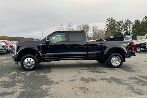 2026 Ford F-450 Platinum